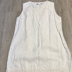 Contemporaine White Sleeveless Top